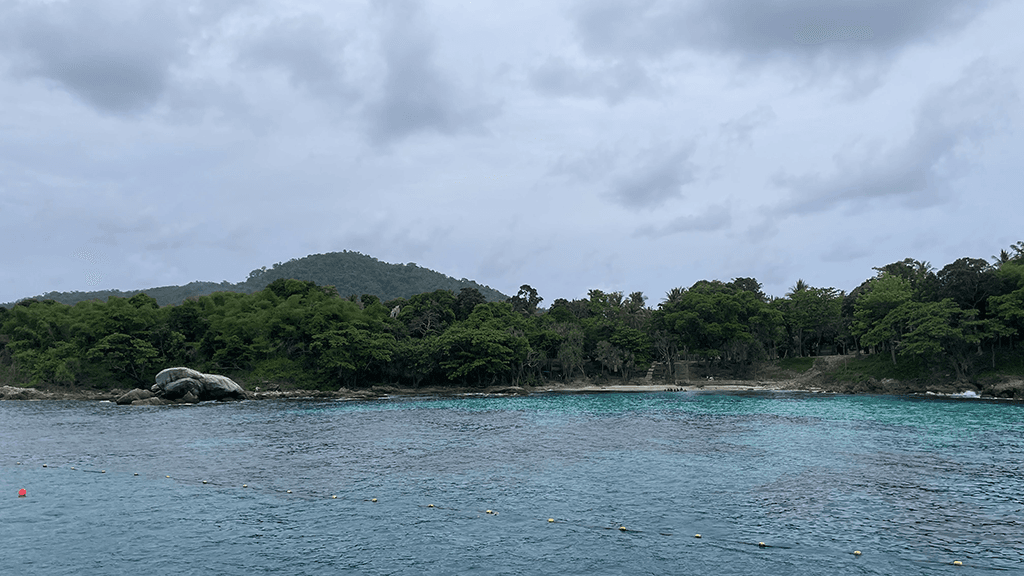 Bay 1 и Bay 2 Bay 1 и Bay 2